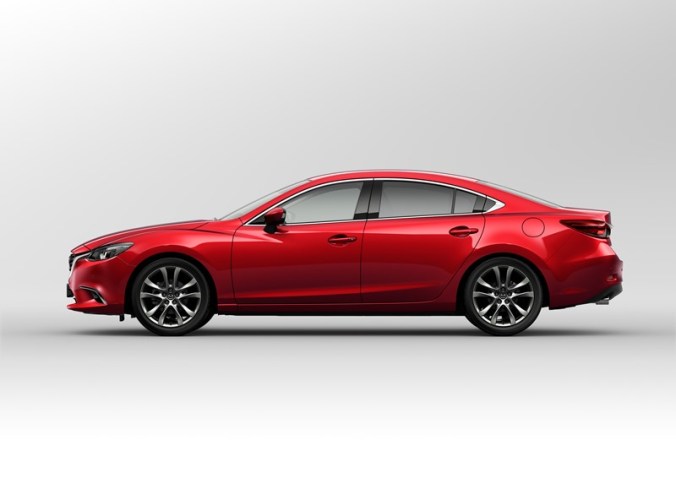 2015_Mazda6_still_04_SDN