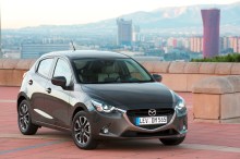 Mazda2_2015_still_05